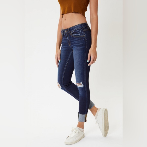 NWT KanCan Mid-Rise Distressed Skinny Jeans - Picture 6 of 16